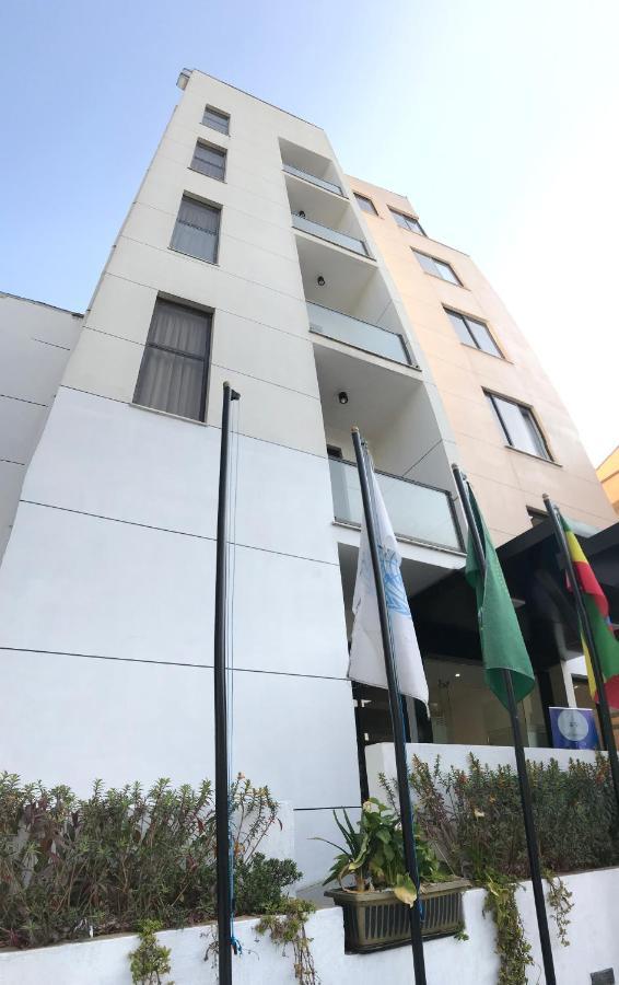 Cot Hotel Adís Abeba Exterior foto